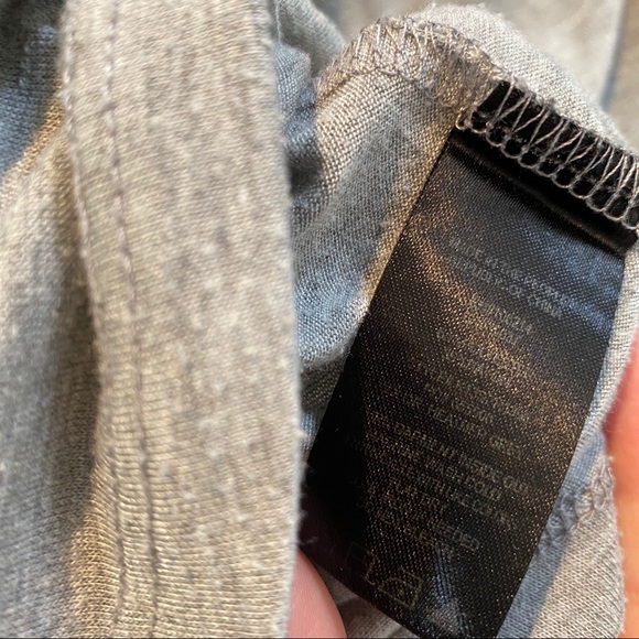 Joe’s Jeans Heathered Grey Pleated Back Shirt - Picture 8 of 8